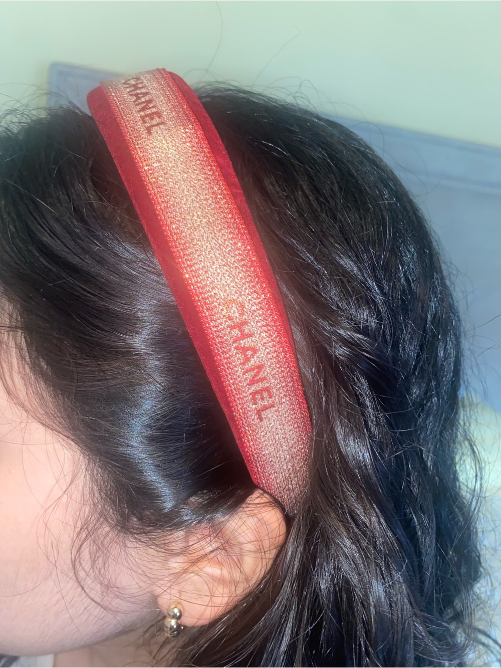 CHANEL Red Ribbon - Picture 10 of 11